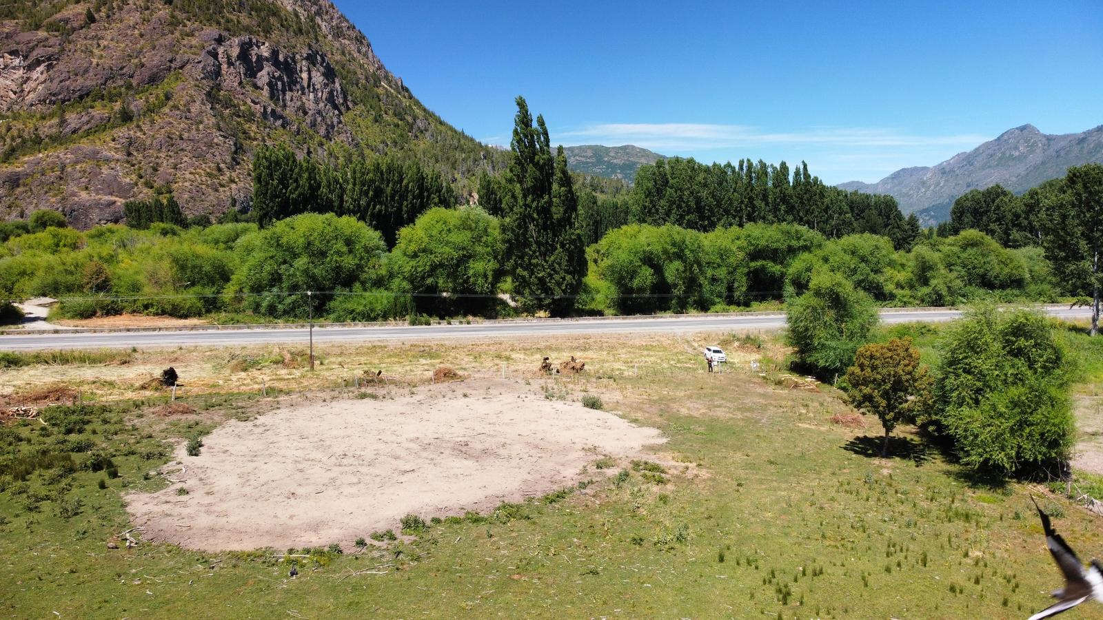 Chacra de 5has sobre Ruta 40  - Chubut