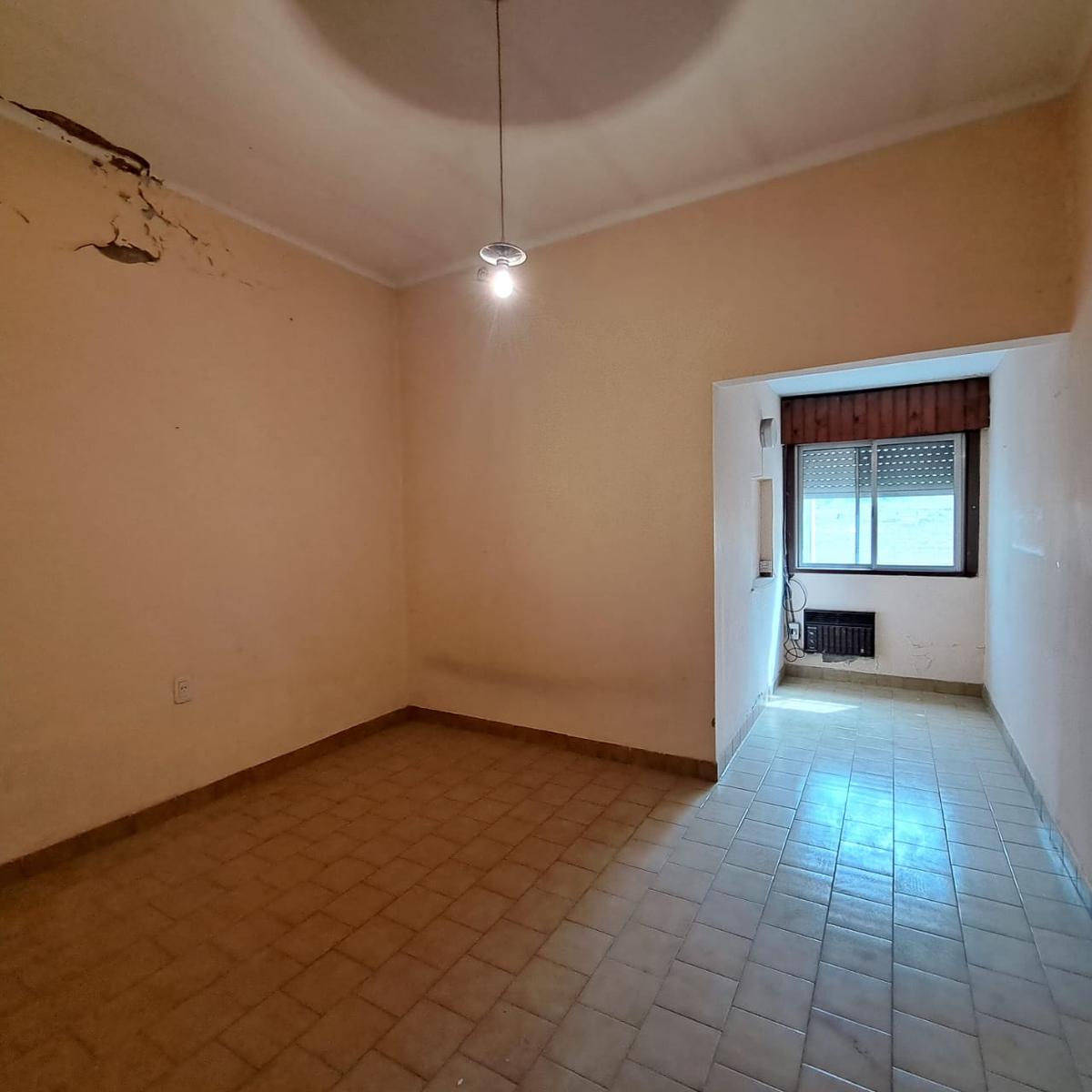 Vende casa dos dormitorios con local comercial Santa Rosa, la pampa