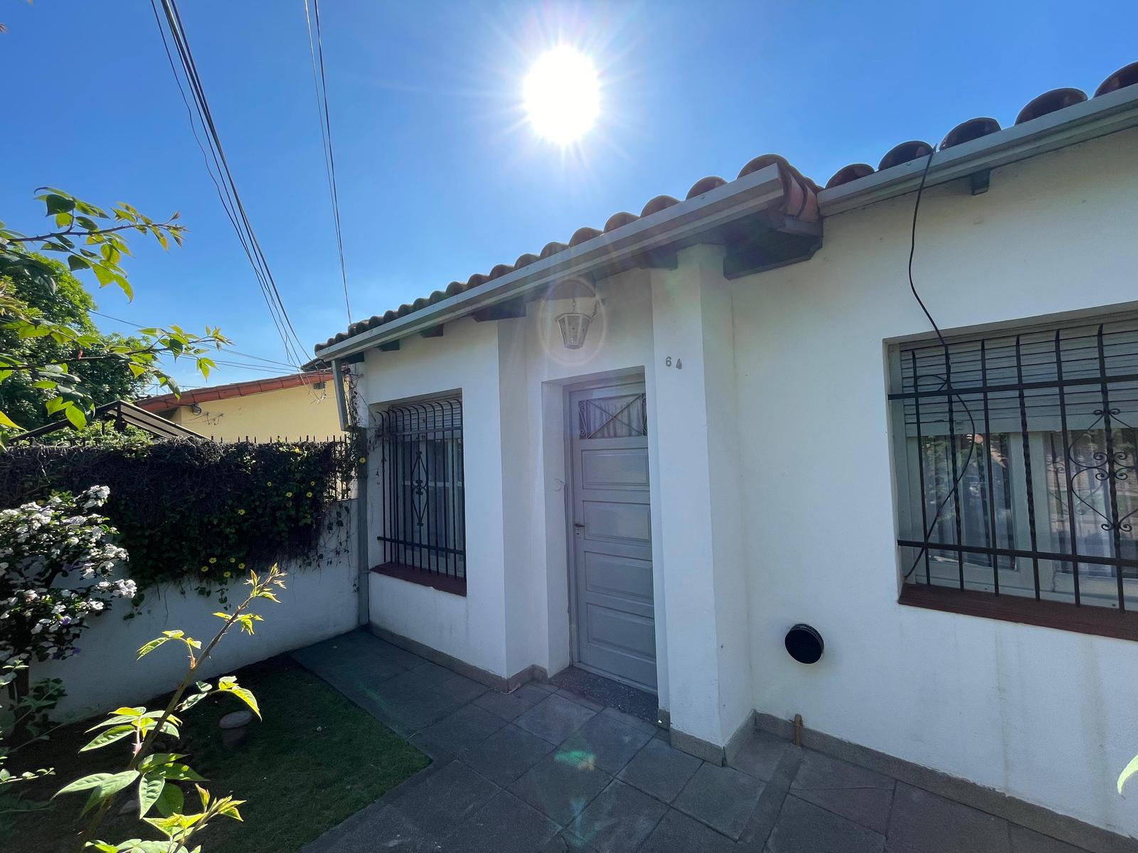 Casa de 4 Ambientes en Venta en Burzaco