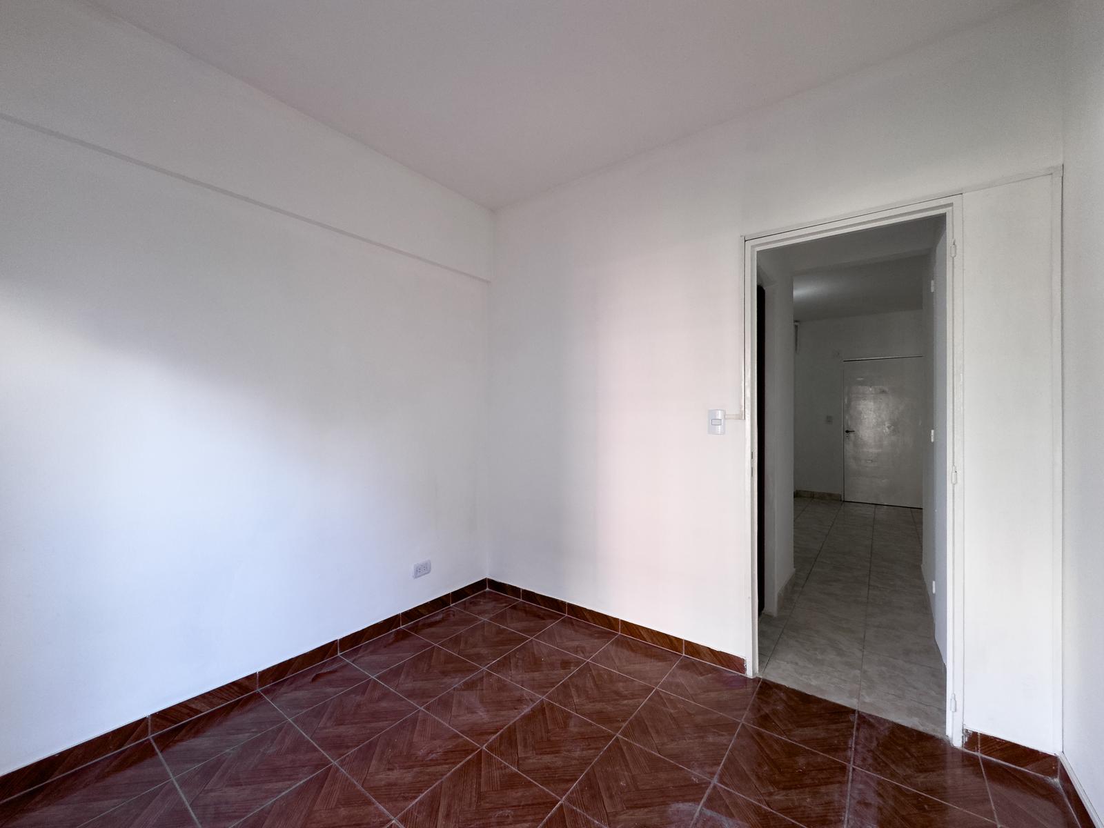 VENTA - DEPARTAMENTO 2 AMBIENTES CON BALCÓN - CABALLITO