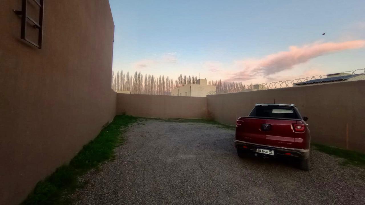 VENTA DUPLEX 3 DORMITORIOS CONFLUENCIA RURAL APTO CRÉDITO