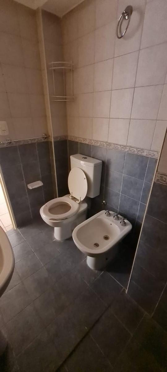 VENDE DEPTO  UN DORMITORIO CON BALCON CENTRO CORDOBA