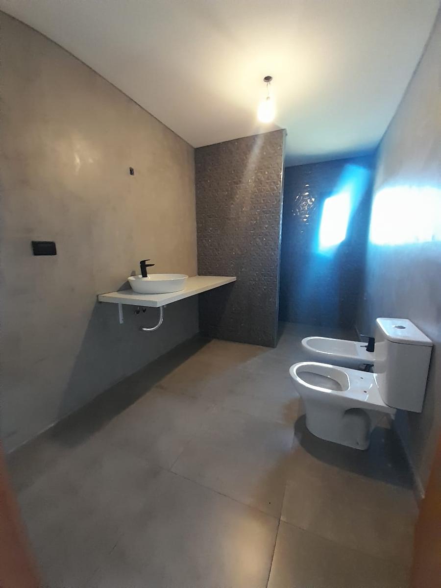 Casa en venta - 2 Dormitorios 1 Baño - 850Mts2 - Sierra de La Ventana