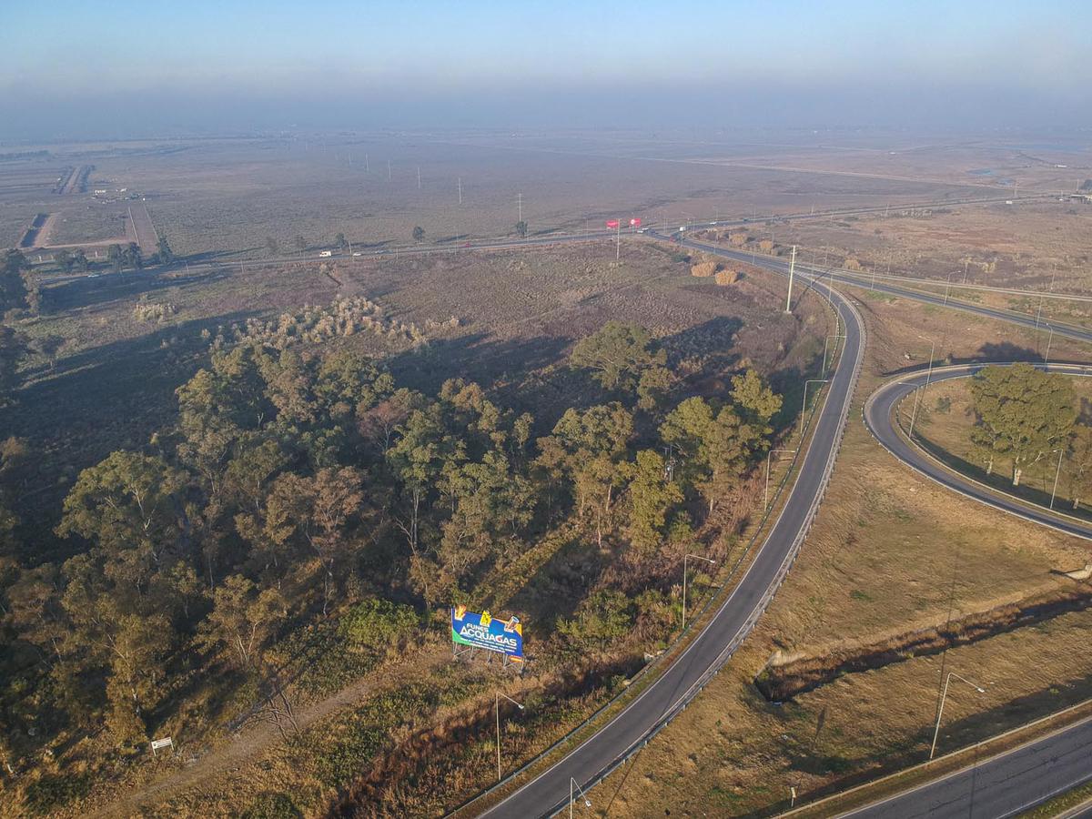 Terreno de 23.378 m2 sobre Ruta 9 en Funes