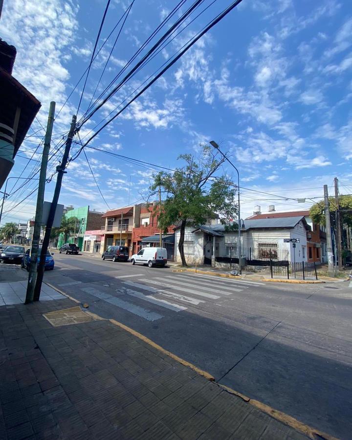 VENTA  Local con Baño y Persiana - Avenida Laprida - Vicente Lopez - Villa Martelli