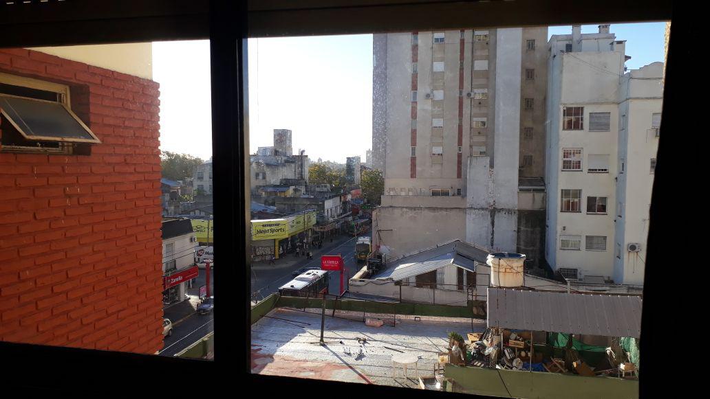 Departamento monoambientes en alquiler en Quilmes Centro