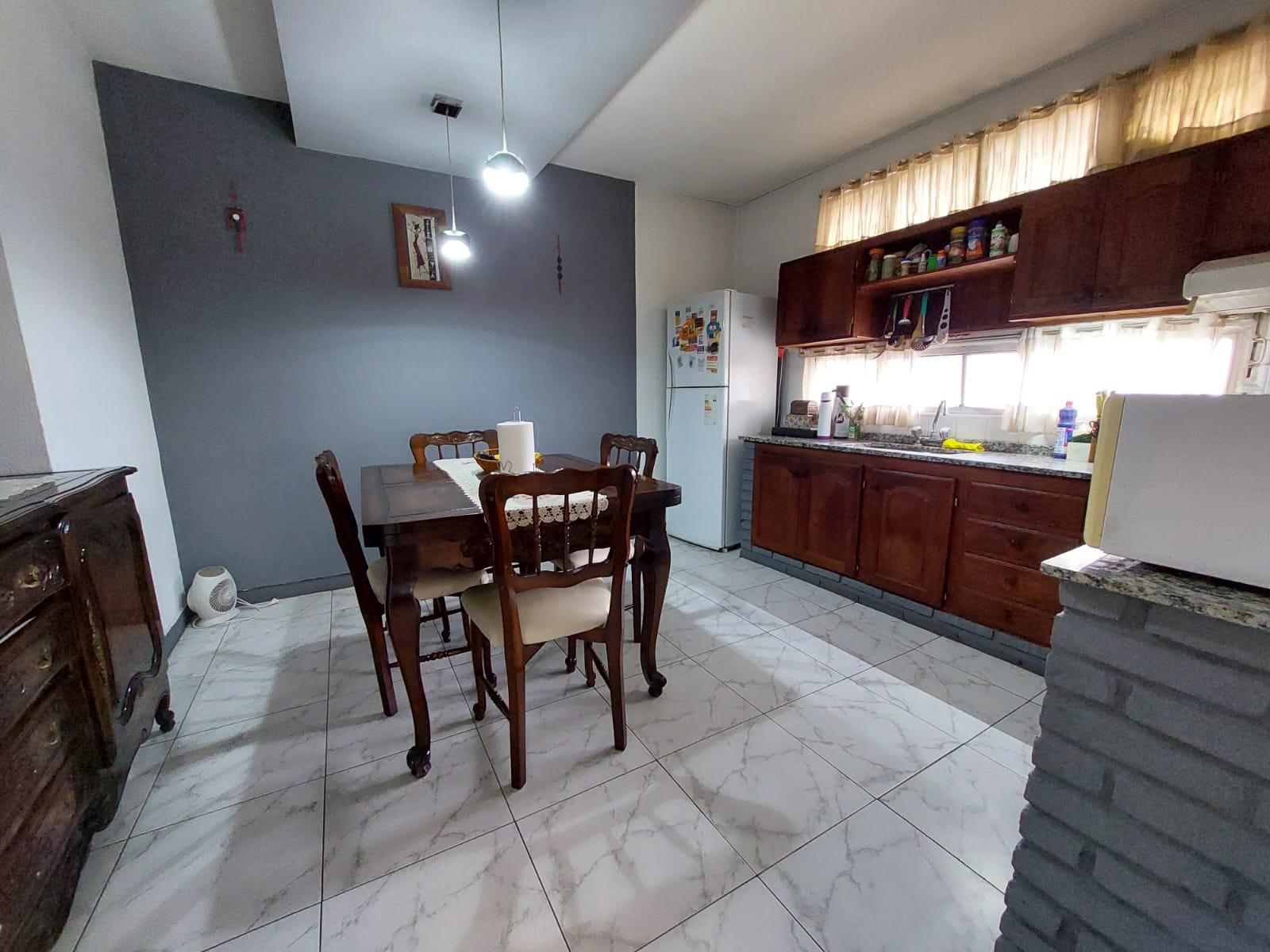 Venta Casa 2 Dormitorios Terraza exclusiva Parrillero Zona Abasto Rosario