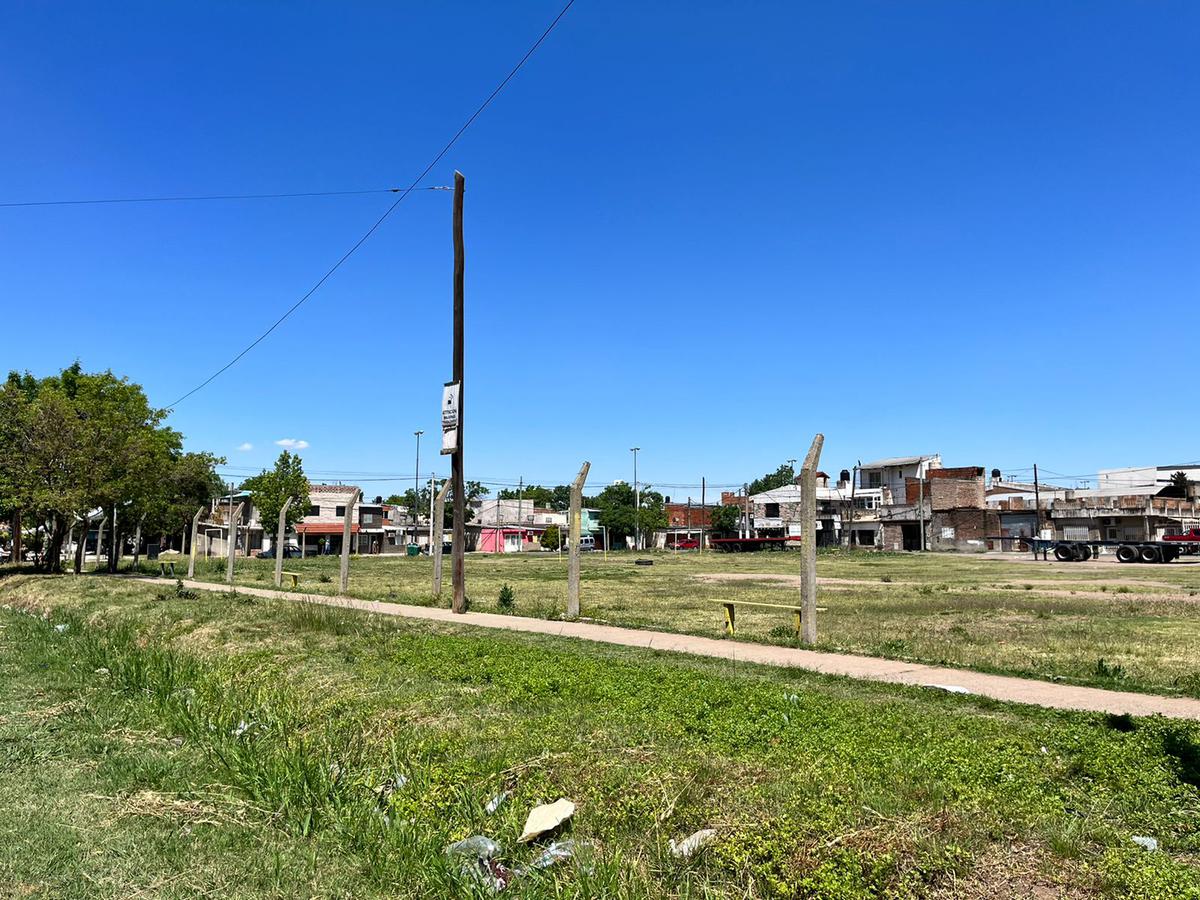 Terreno de 4500 m2 en Zona Sur - Battle y Ordoñez y España