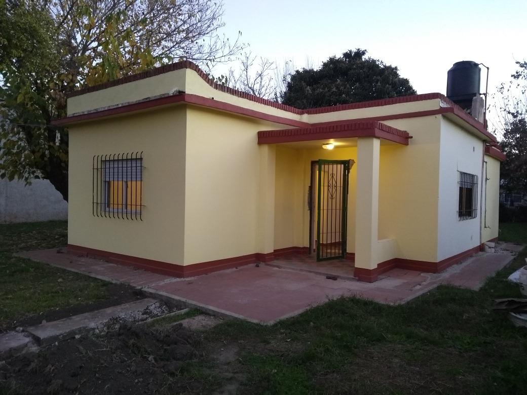 Casa en venta - 2 dormitorios 1 baño - 70mts2 - General Rodriguez