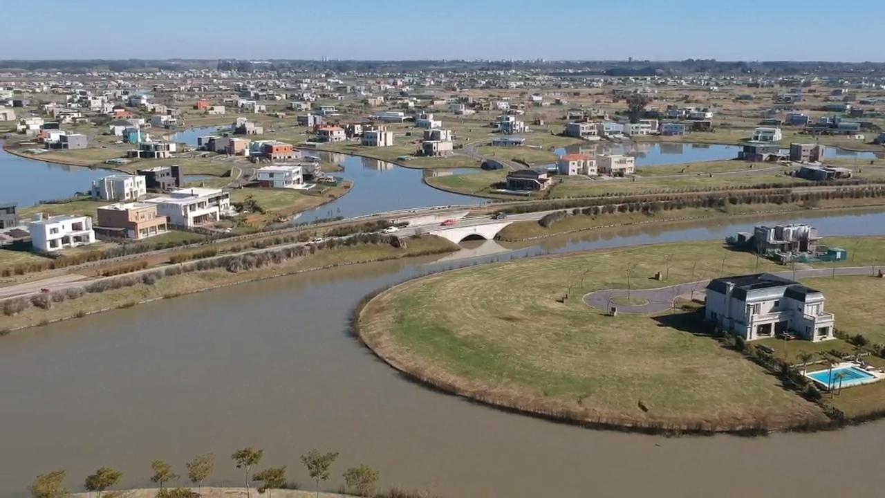 Terreno al agua en Amarras, Puertos