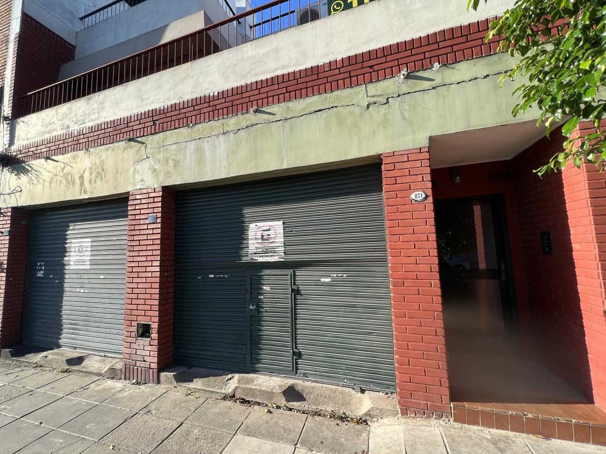 PH de 2 ambientes con patio y sin expensas en venta - apto profesional