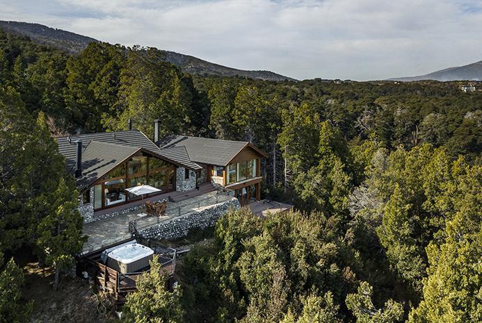 Exclusiva casa en Arelauquen, vista única en el barrio