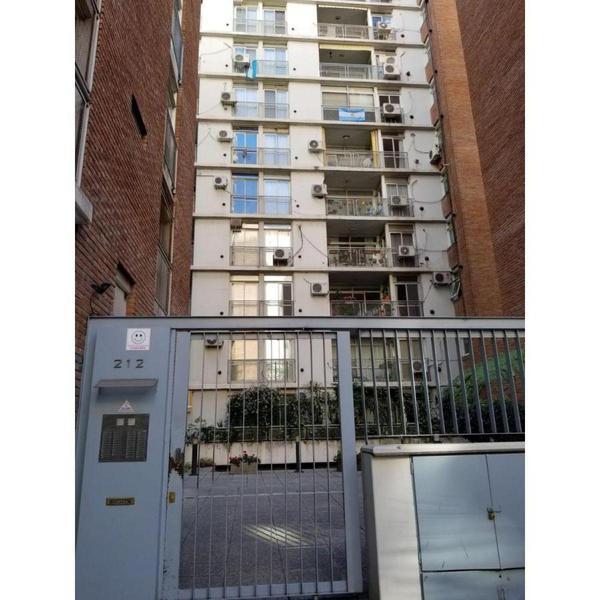 Venta departamento 2 dormitorios con balcón - Apto crédito