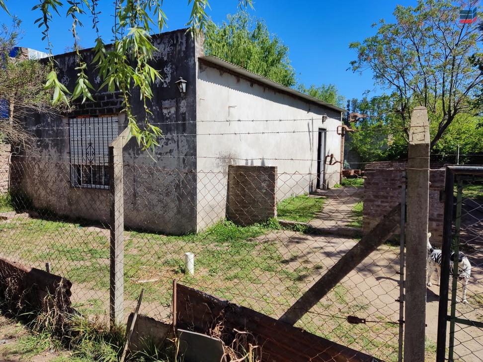 Casa en Venta  B° Padre Varela  Luján