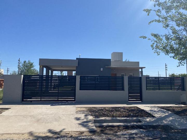 Casa en Venta Tierra de Sueños 3 Roldan Dos Dormitorios con Pileta A Estrenar