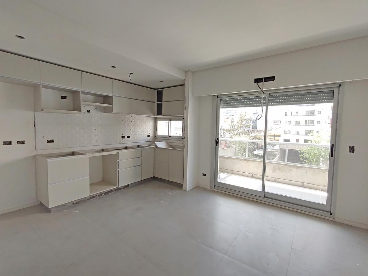 Venta departamento de 2 ambientes con cochera en Villa Crespo