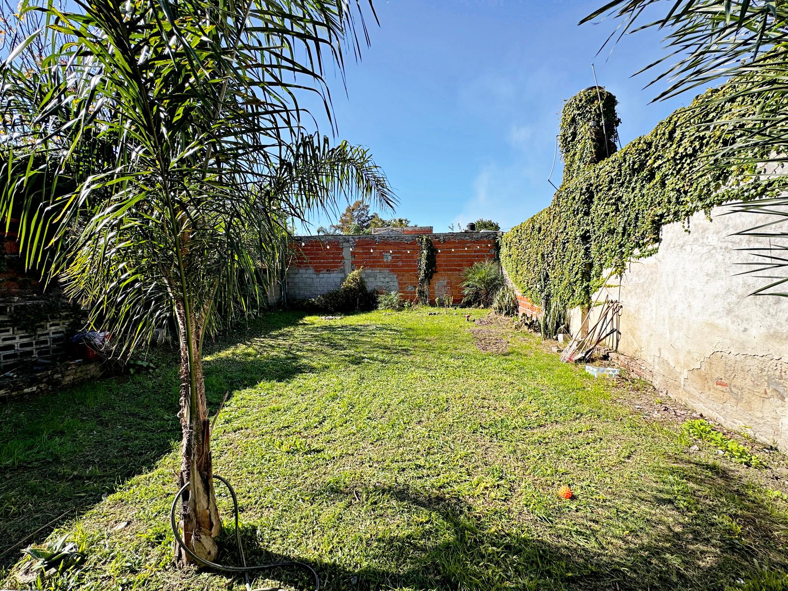 Casa en Venta 2 Dormitorios Cochera Jardin Amplio a terminar Gonzalez del Soler 1800bis