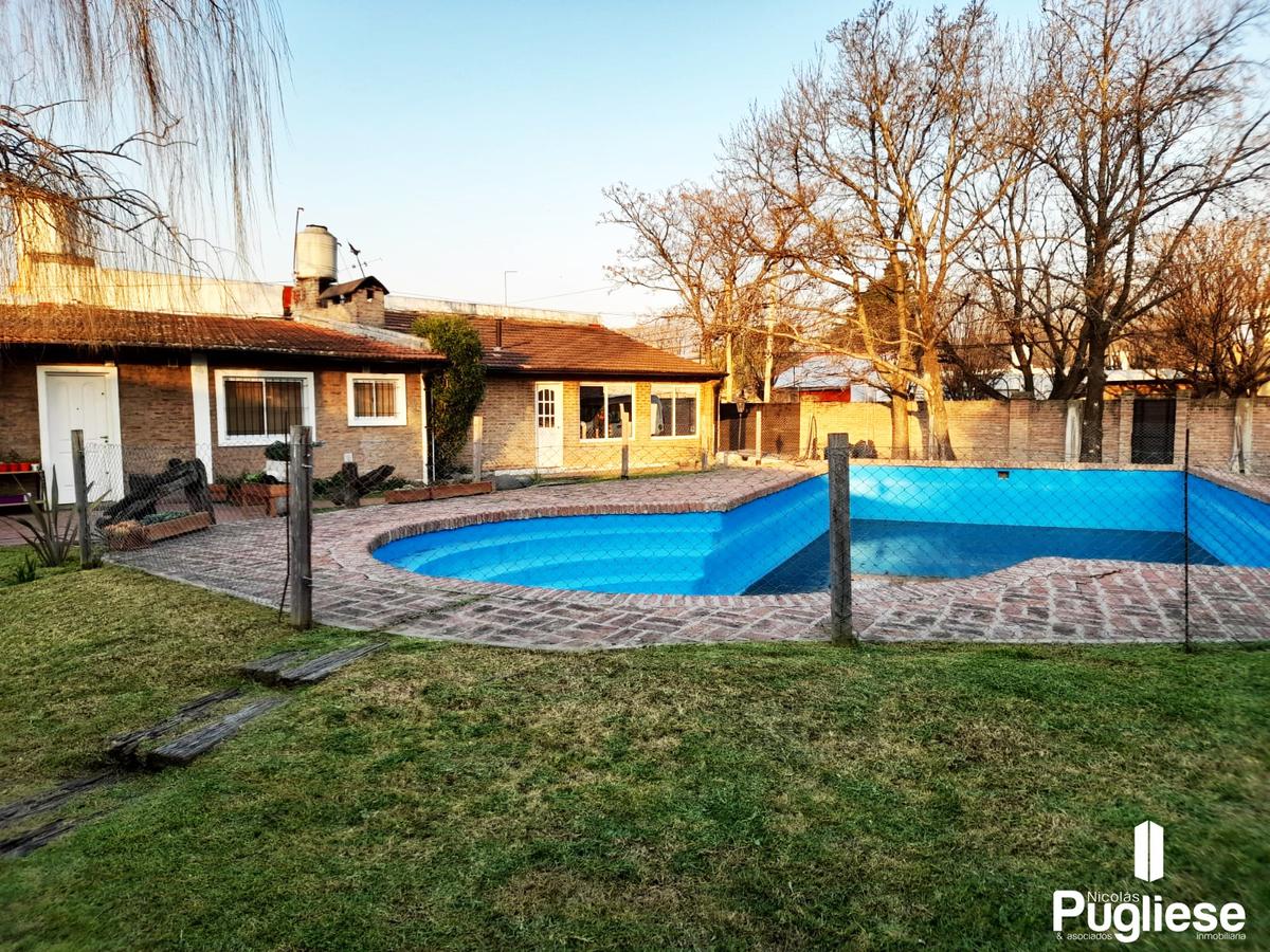 Casa en venta en Moreno con pileta