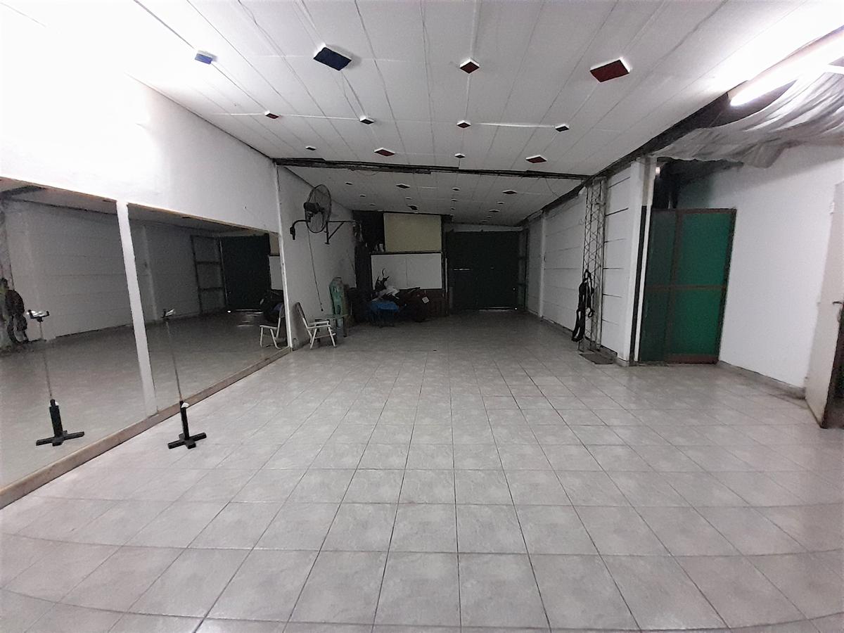 VENTA/PERMUTA – Salón con dos locales comerciales, Casa en planta alta - Matheu, Rosario.