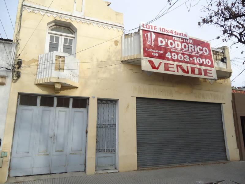 Local con amplia cuadra y horno de panaderia