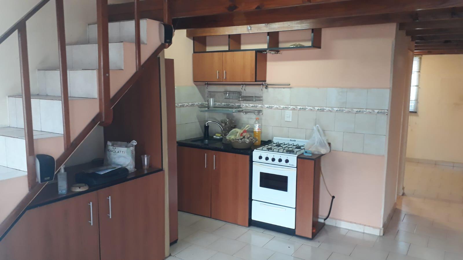 DEPTO VENTA CASTELAR Charruas 1255 1