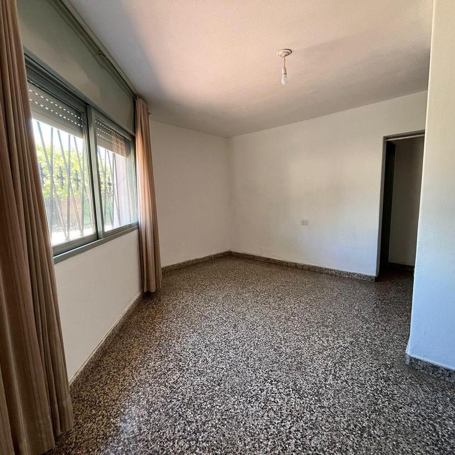 CASA 2 DORMITORIOS EN VENTA - LOS PARAISOS