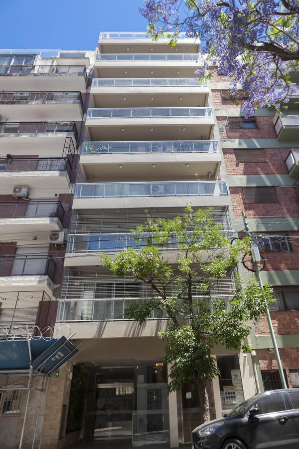 VENTA COCHERA EN RECOLETA, PACHECO DE MELO ENTRE AUSTRIA Y PJE. BOLLINI