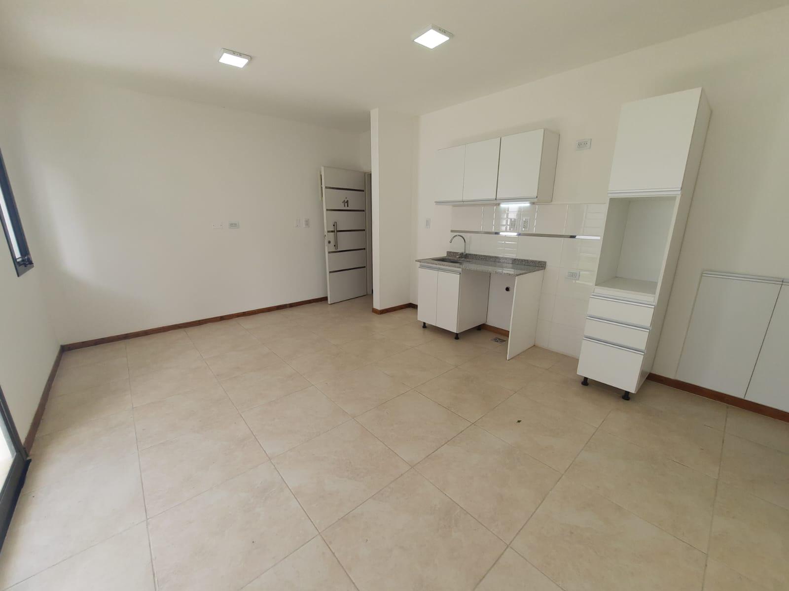 Departamento en VENTA 2 AMB QUILMES ,SIN EXPESAS CON PATIO PROPIO.