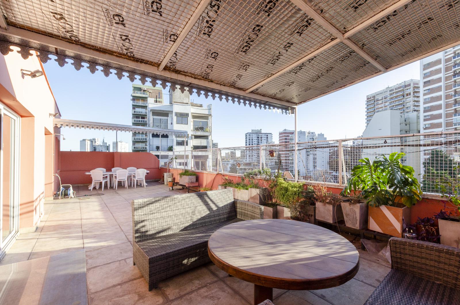 Departamento en Belgrano R con balcón terraza de 60 metros