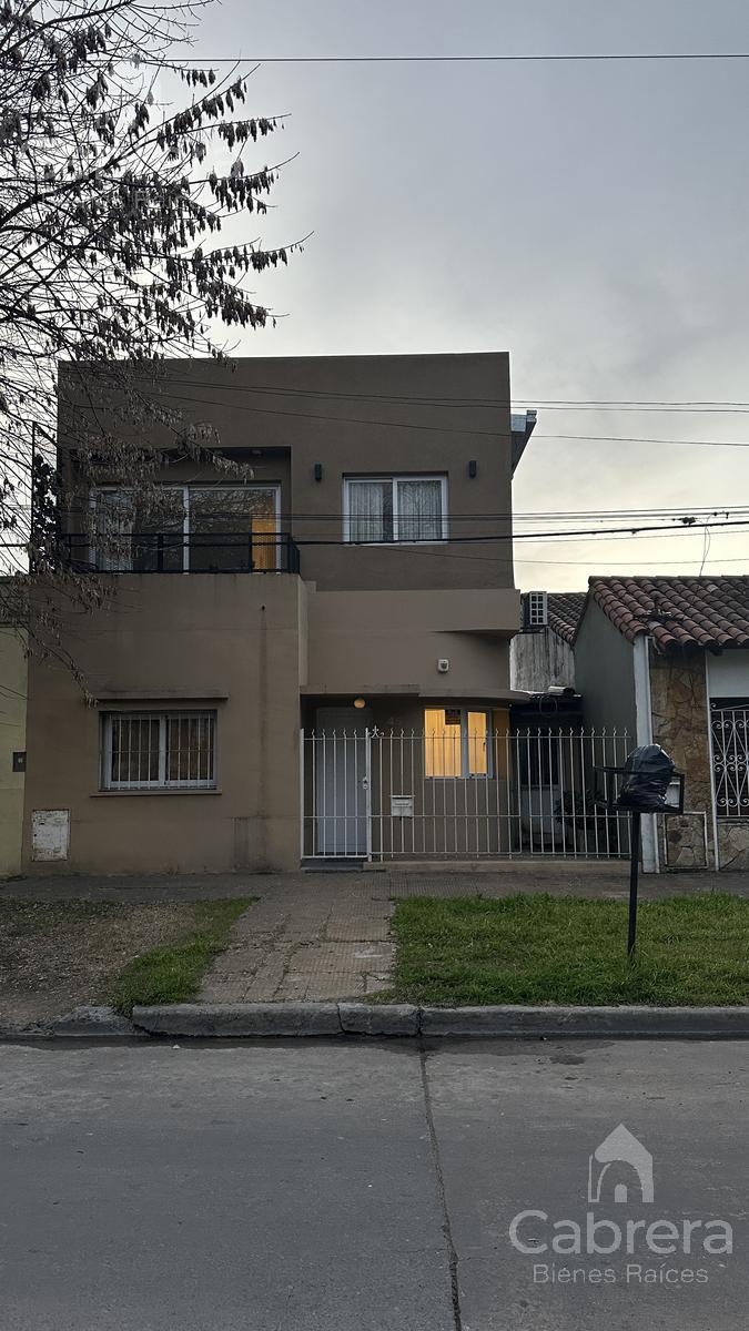 Venta Casa 3 dormitorios en La Plata.