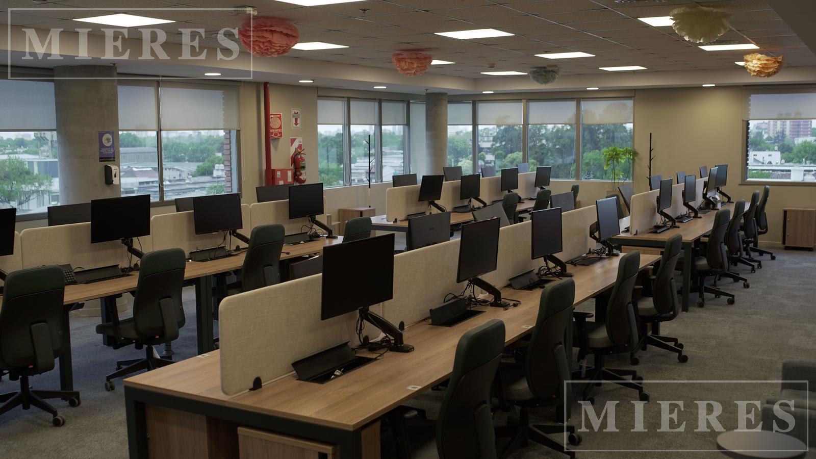 Oficinas en Alquiler de 1.000 m2 en Vicente López - Olivos Building III