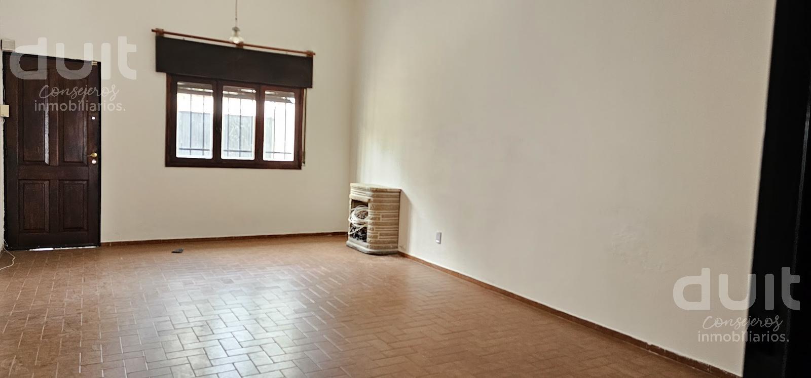 Casa en  venta 3 dormitorios  y escritorio Guemes