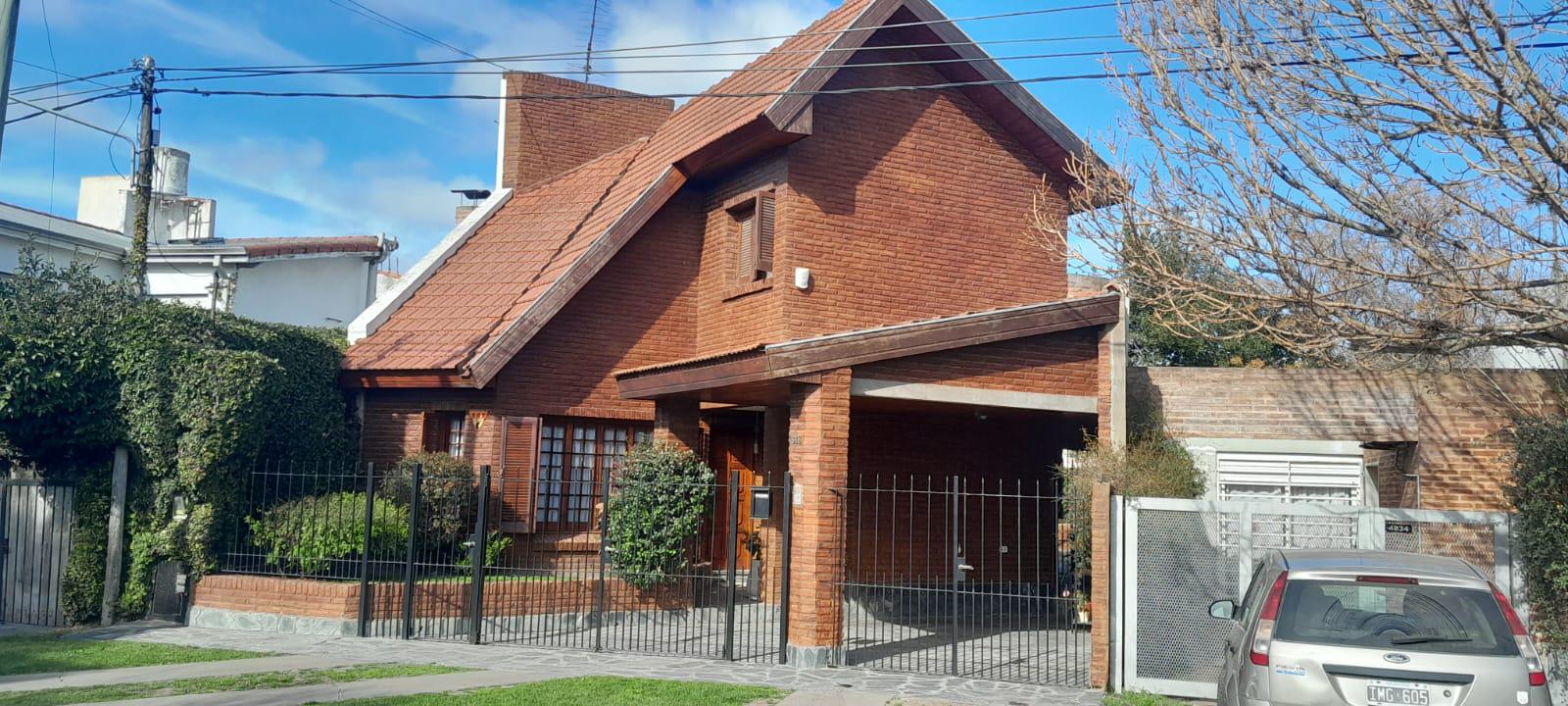 Casa en venta 4 dormitorios Manuel B Gonnet