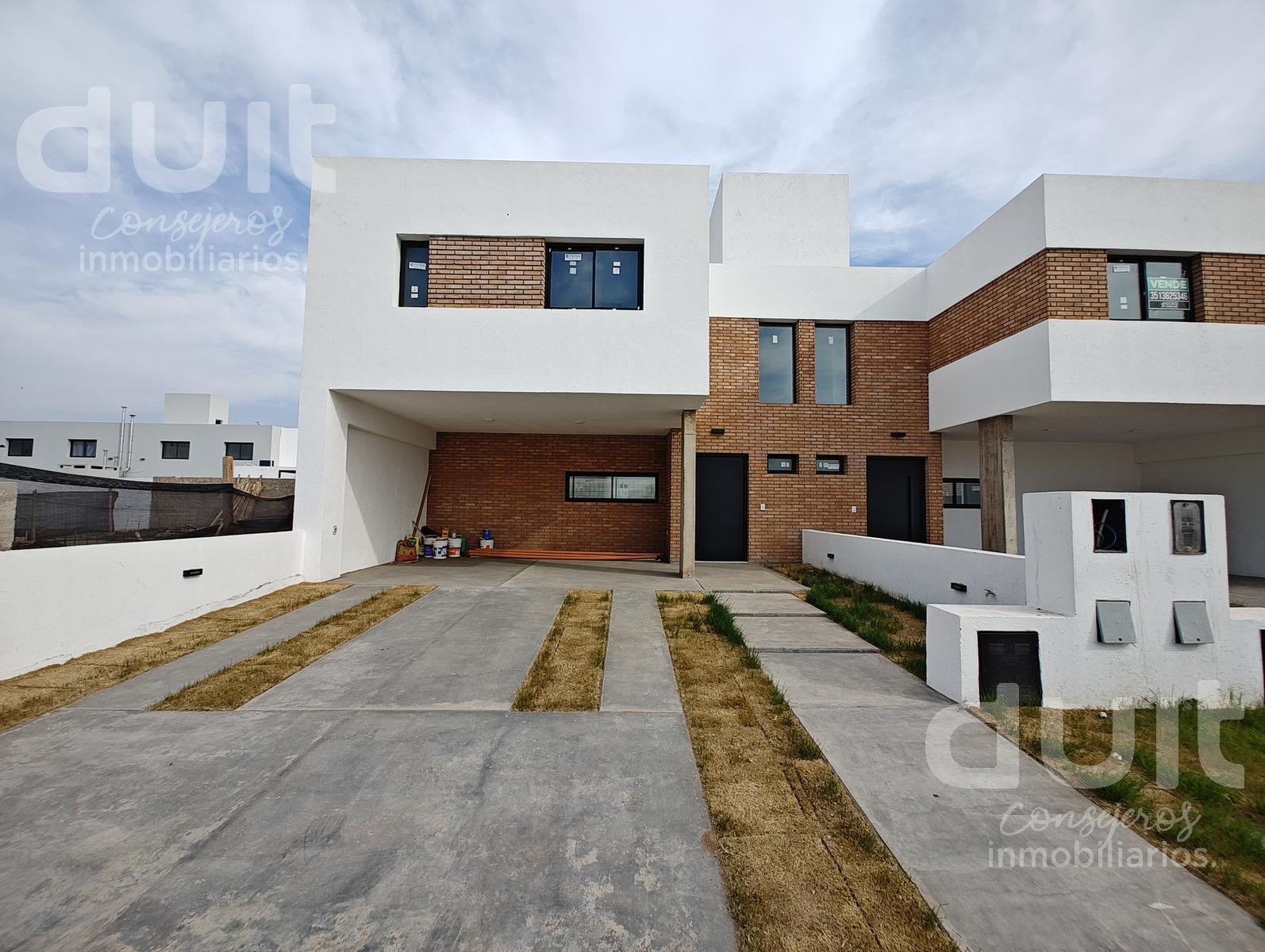 Vendo Duplex de categoria en San Ignacio Village