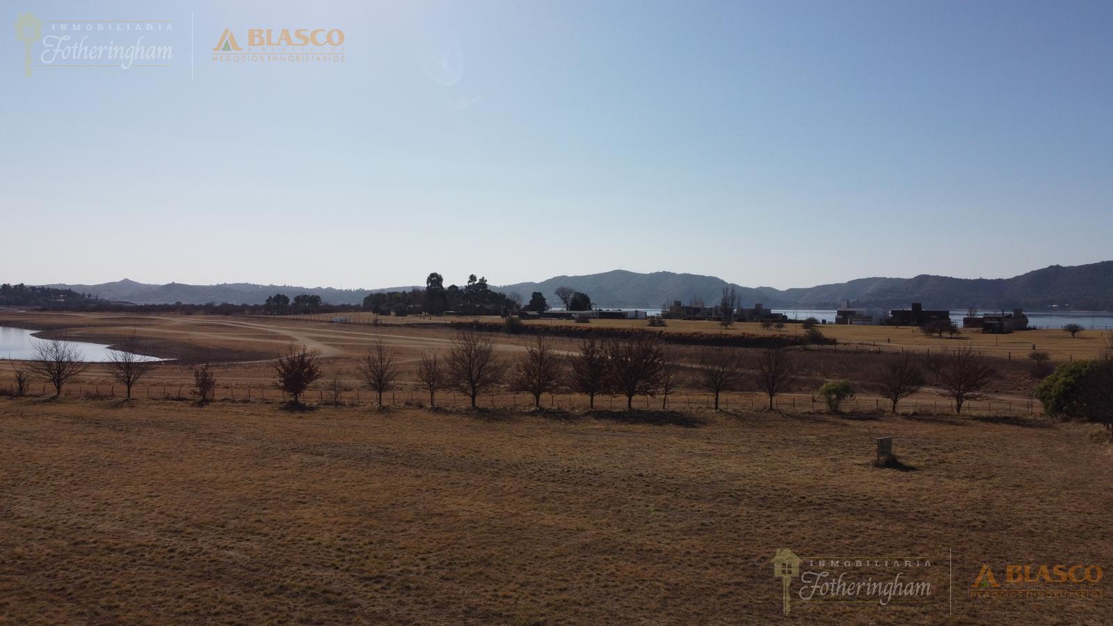 EXCELENTE LOTE EN VENTA BAJADA AL LAGO  LOS ESPINILLOS