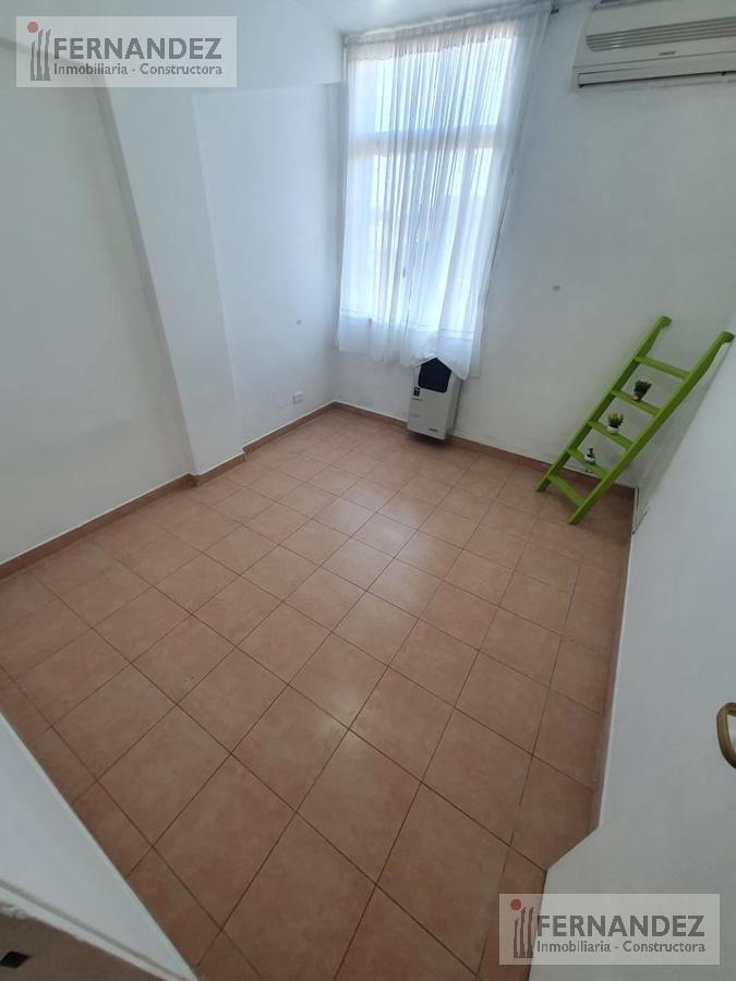 DEPARTAMENTO DE 4 AMBIENTES EN VENTA CERCANO A AV. CENTENARIO, BECCAR