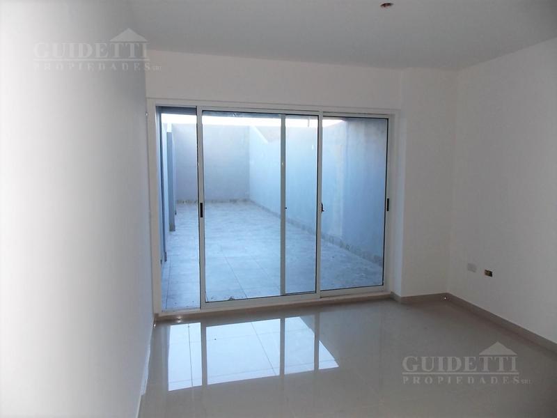 Alquiler Departamento 1 amb Grande con amplio Patio - Boedo