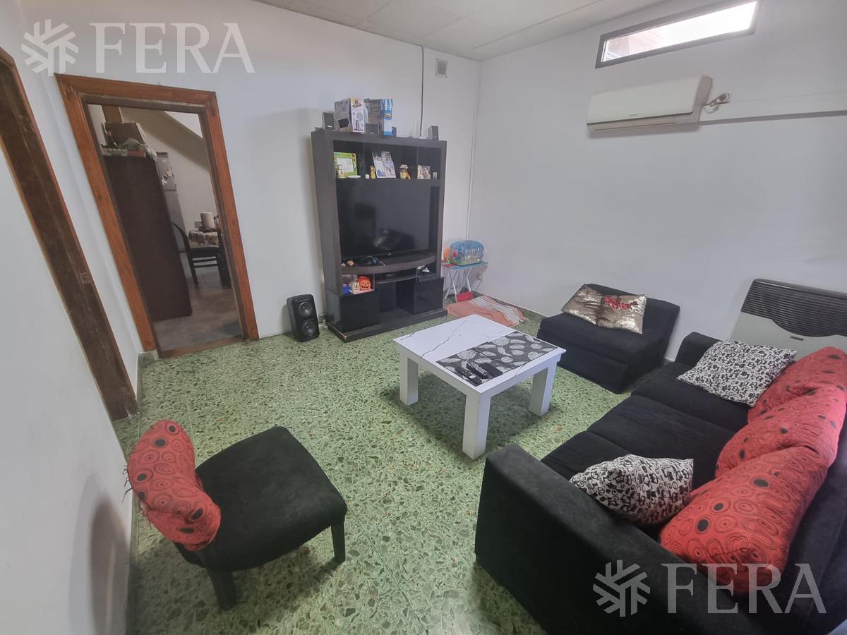 Venta departamento tipo casa 4 ambientes con terraza Villa Domínico (27948)