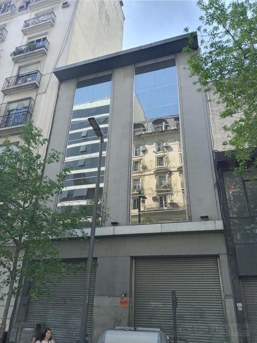 Edificio en venta de 840 m2 en CABA