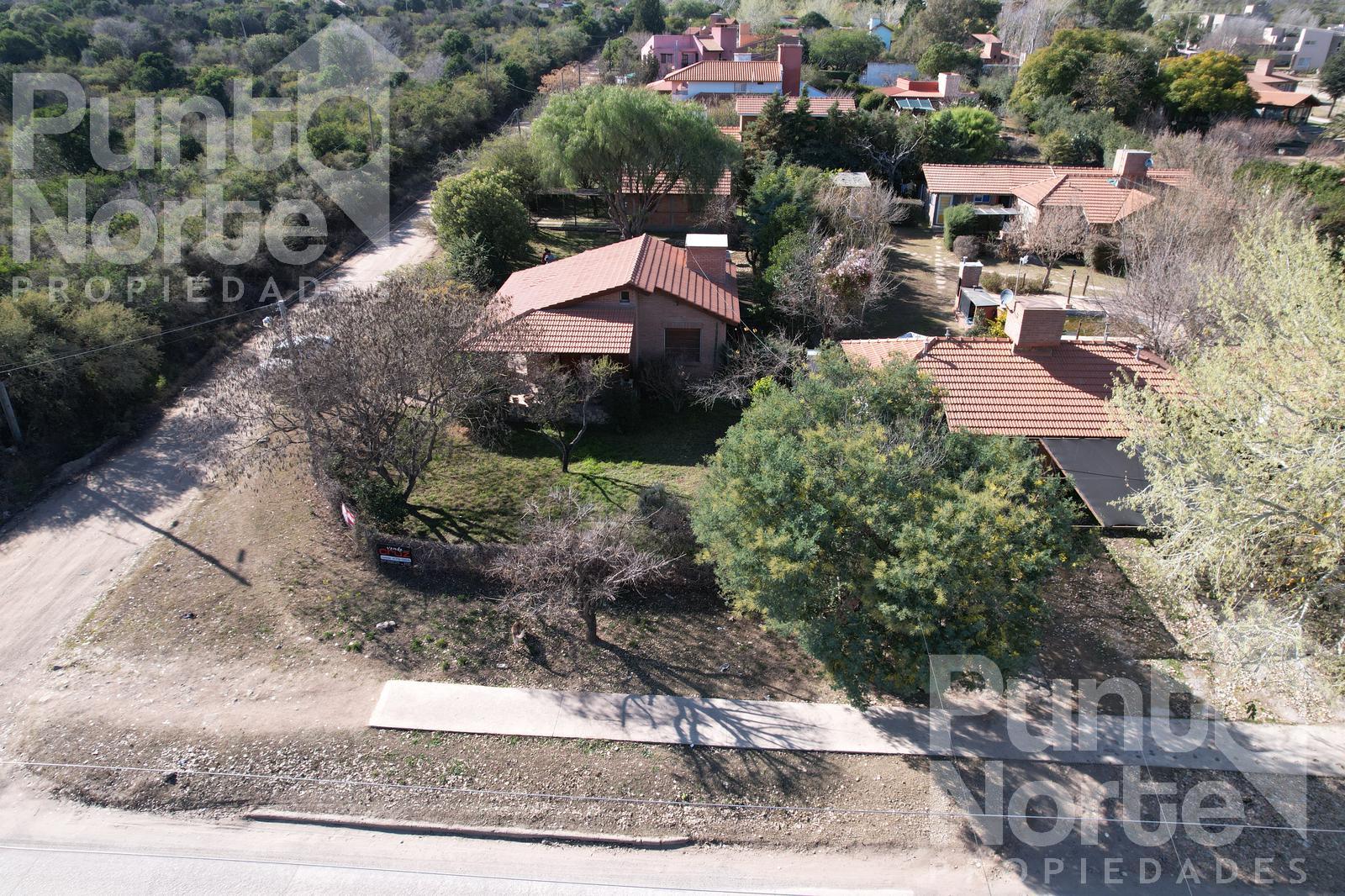 Casa en  Av. Jose A. Mercau