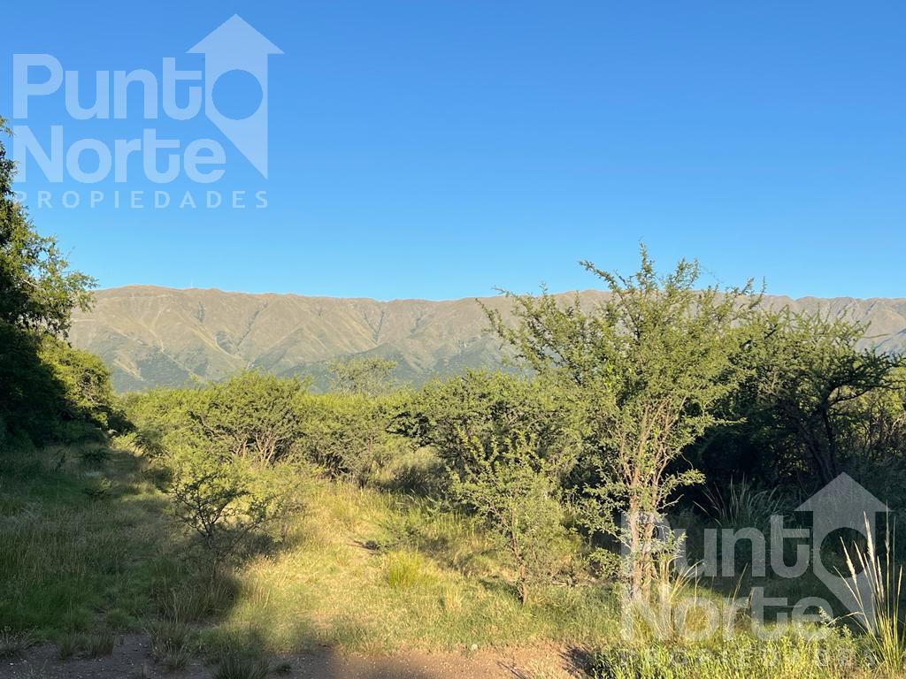 Oportunidad Se Venden Lotes a 5 cuadras de ruta 1, lotes de 2.000m2 con inmejorable vista a las sierras y entorno natural