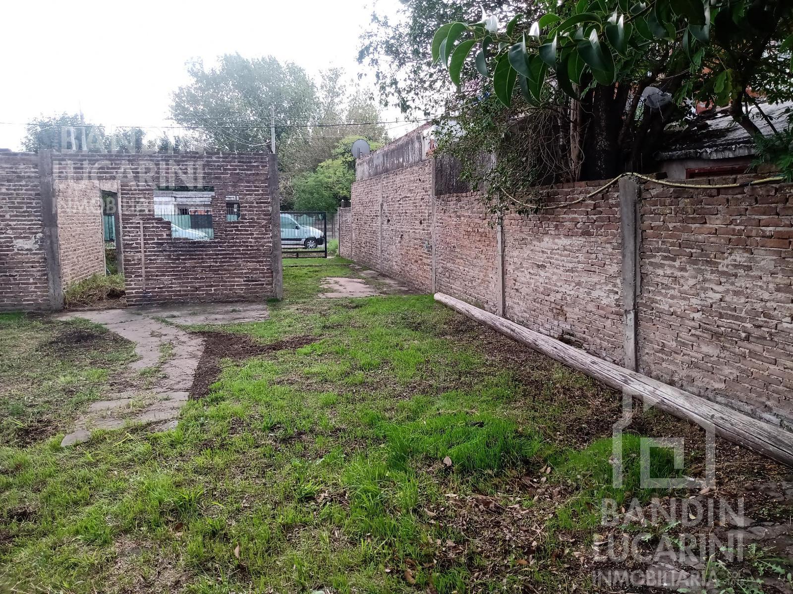 Casa a RECICLAR en Venta y casa a Terminar. Oportunidad.