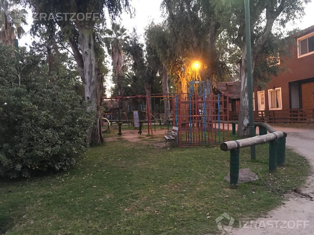 Oportunidad real- Casa en venta- Barrio Los Caracoles