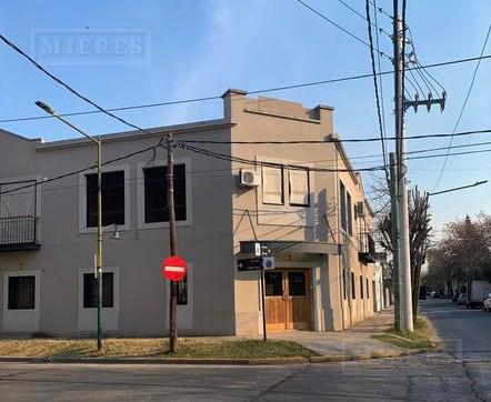 Oficinas  en alquiler de 210 m², esquina Catamarca y La Paz , San Isidro.