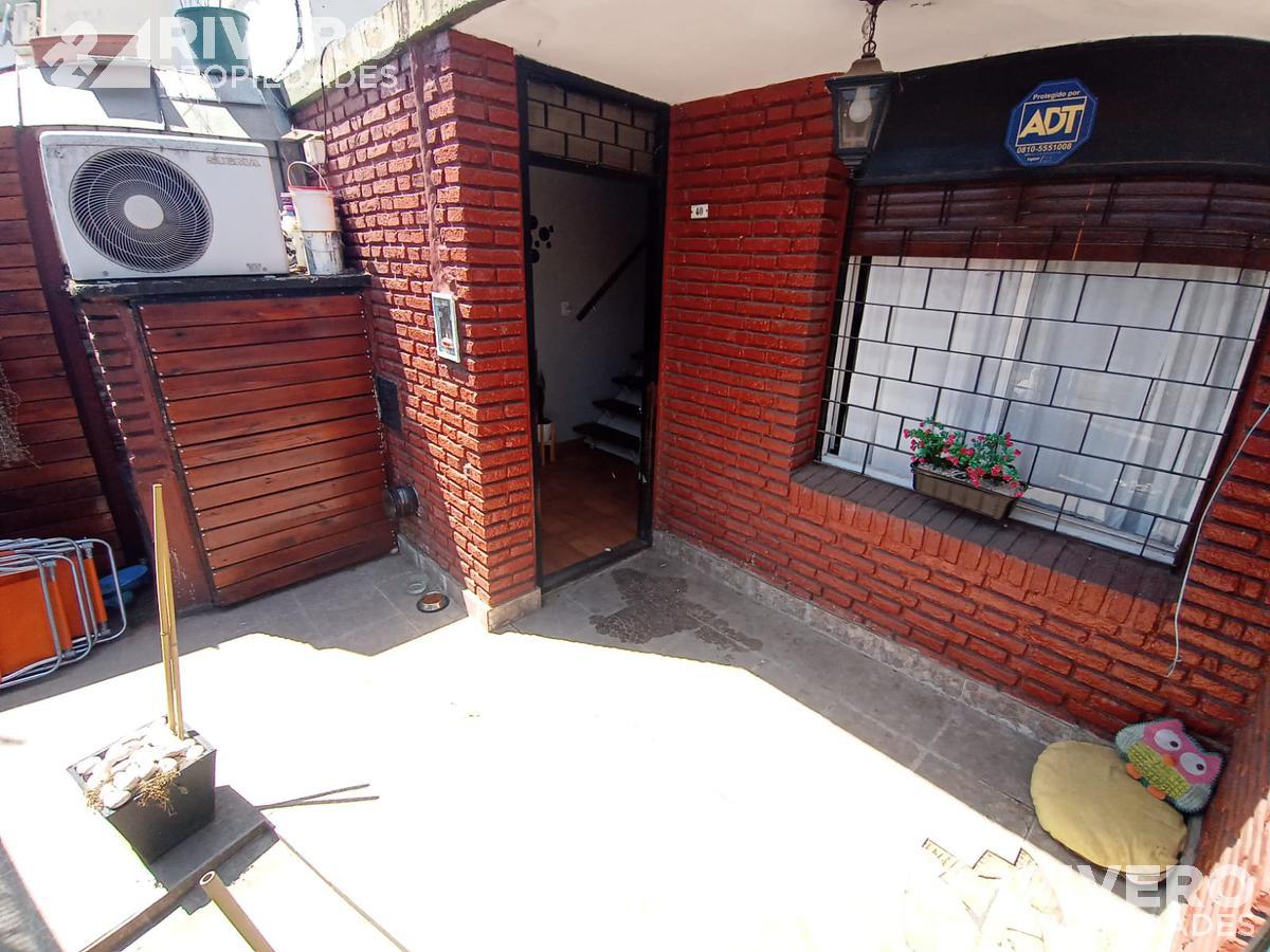 CASA EN VENTA 3 AMBIENTES MORON SUR