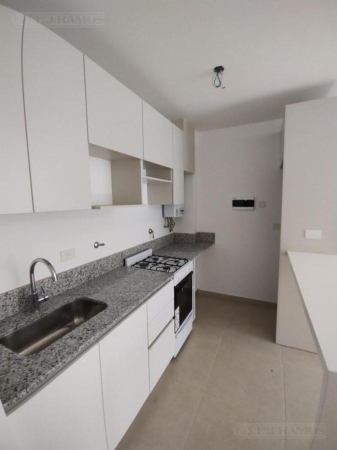 Venta Dpto a entregar, 3 Amb Balcon 2 Baños Cochera San Fernando - JCV