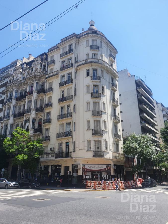 EDIFICIO Completo en VENTA  1.117m2 MONSERRAT