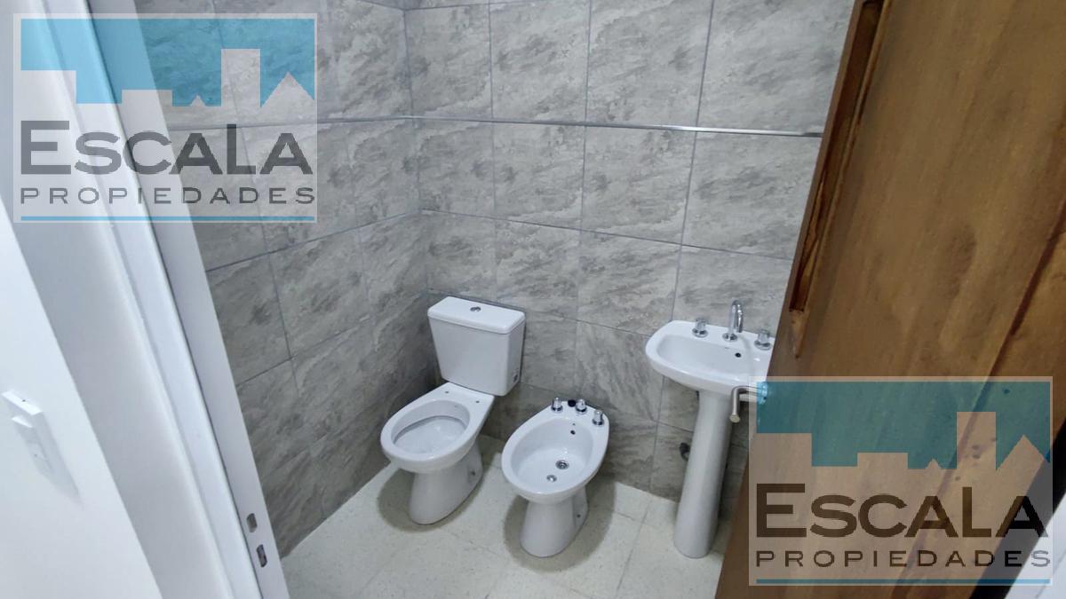 LOCAL COMERCIAL CON DEPOSITO EN ALQUILER GRANADERO BAIGORRIA