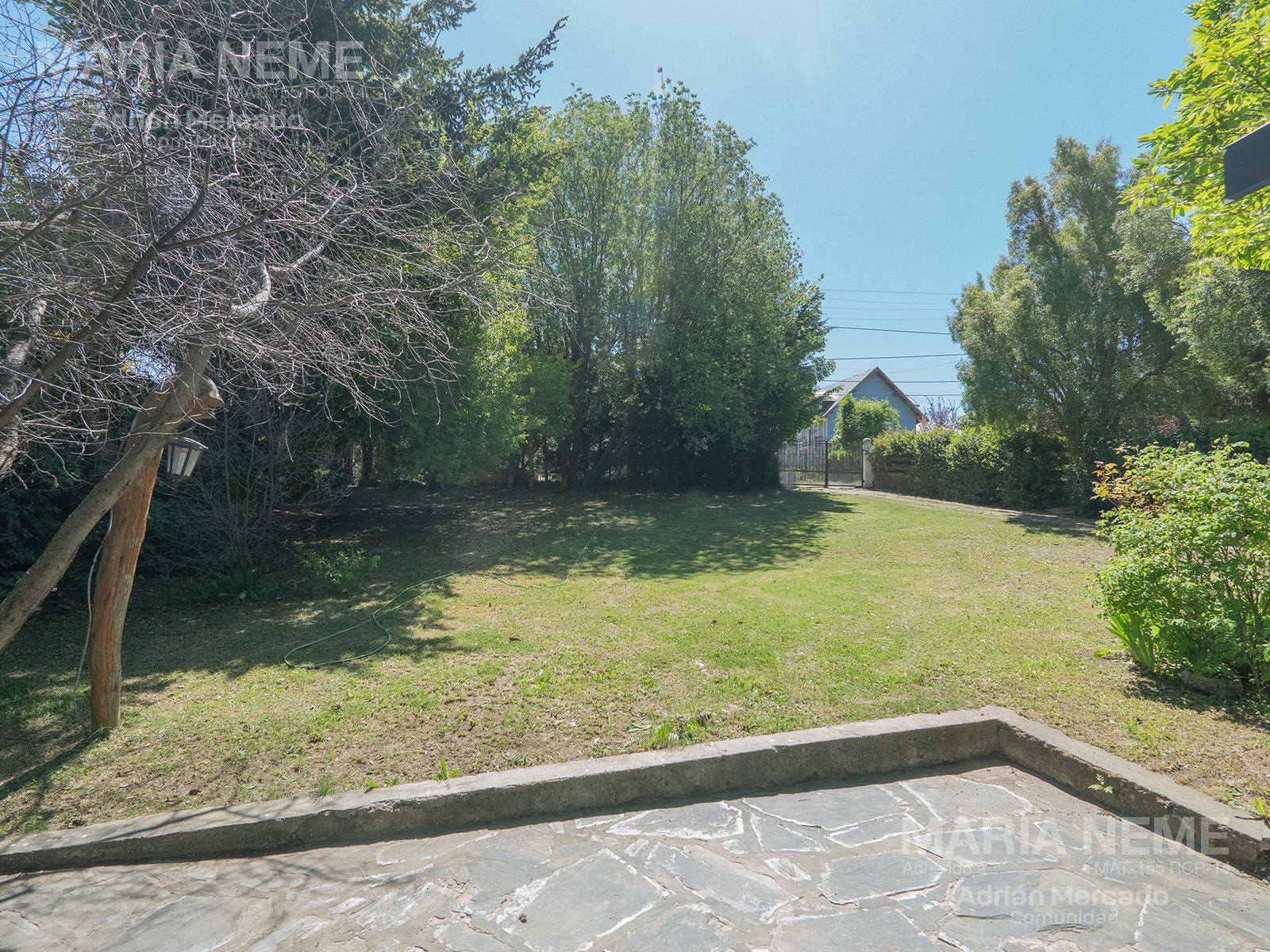 casa a la venta en jardin botánico bariloche