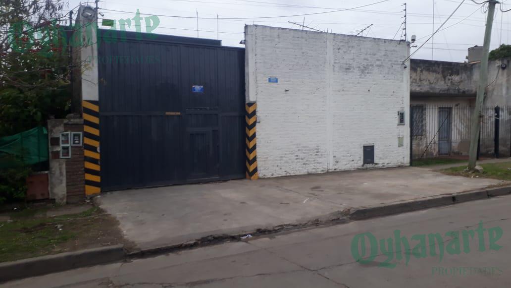 Venta de depósito INDUSTRIAL en Ituzaingó - 500 m2 cubiertos.